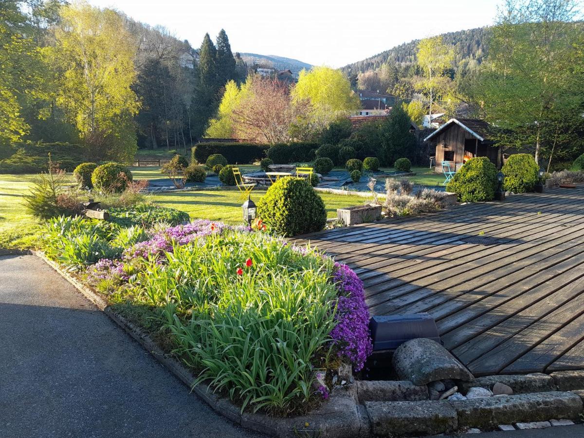 Chez MARLYSE Panzió Saint-Maurice-sur-Moselle Kültér fotó