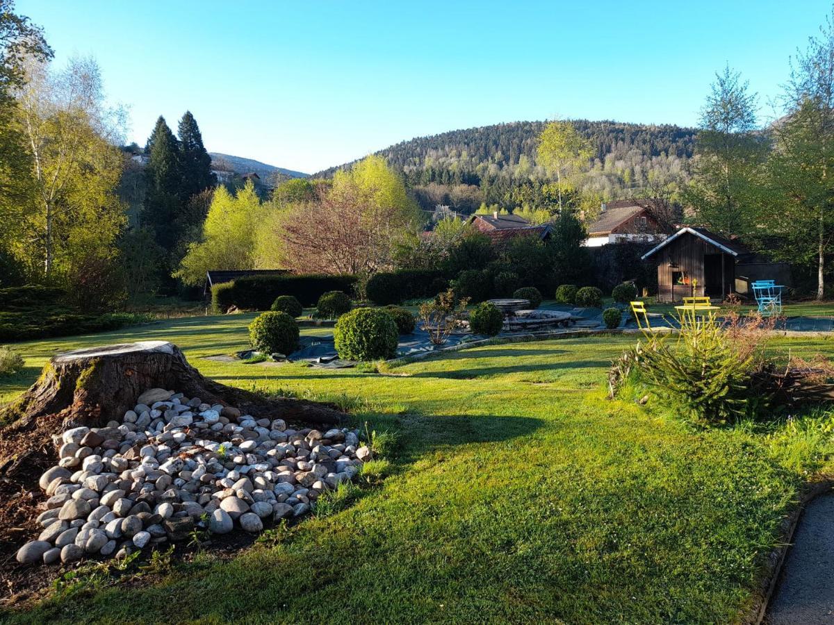 Chez MARLYSE Panzió Saint-Maurice-sur-Moselle Kültér fotó